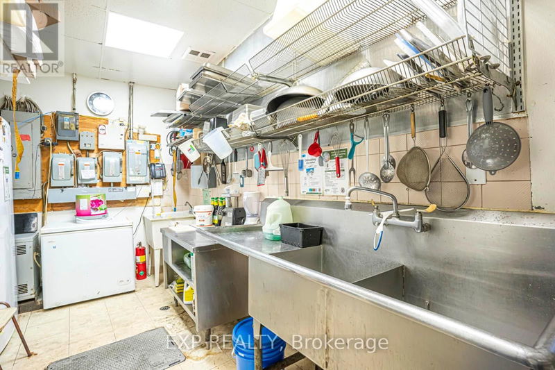 Image #1 of Restaurant for Sale at Kingsway, Oakville , Ontario