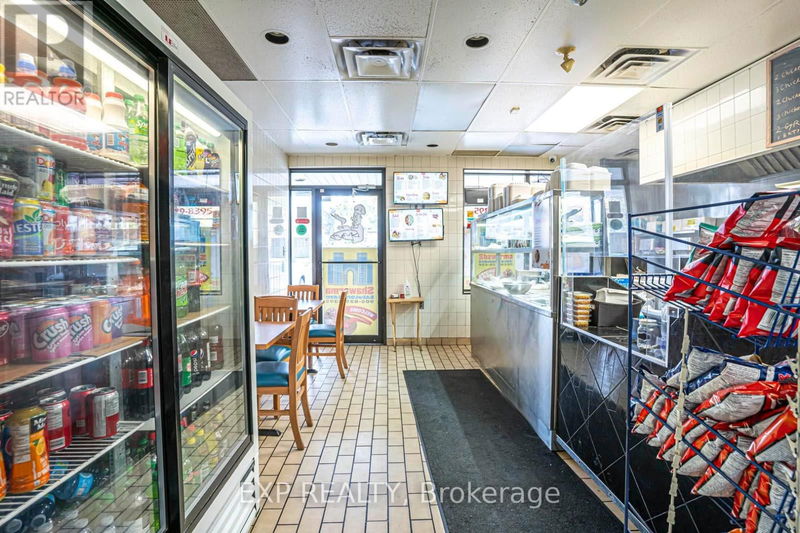 Image #1 of Restaurant for Sale at Kingsway, Oakville , Ontario