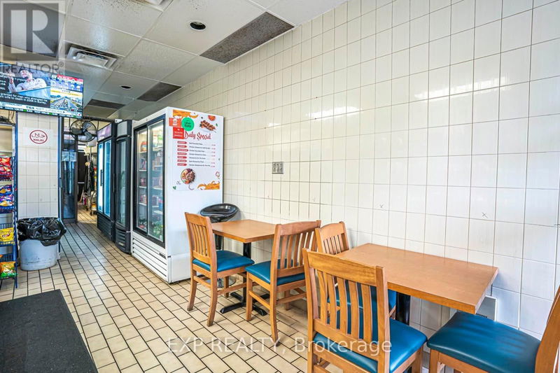 Image #1 of Restaurant for Sale at Kingsway, Oakville , Ontario