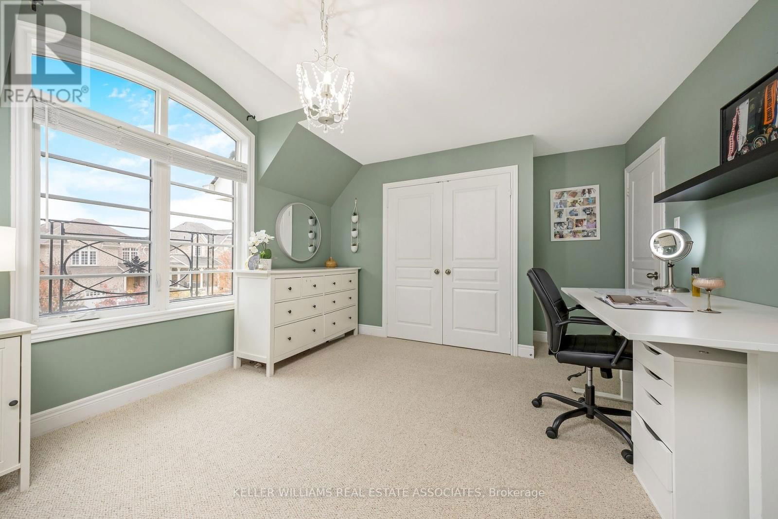 298 EATON STREET Image 27