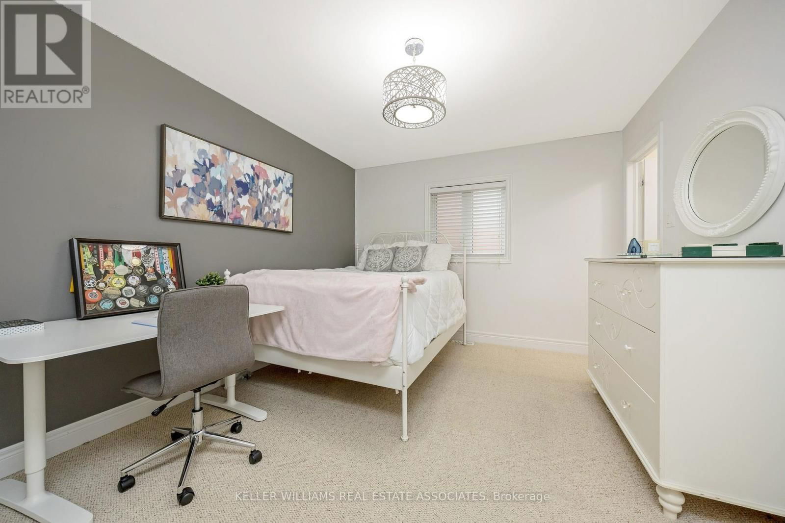 298 EATON STREET Image 31
