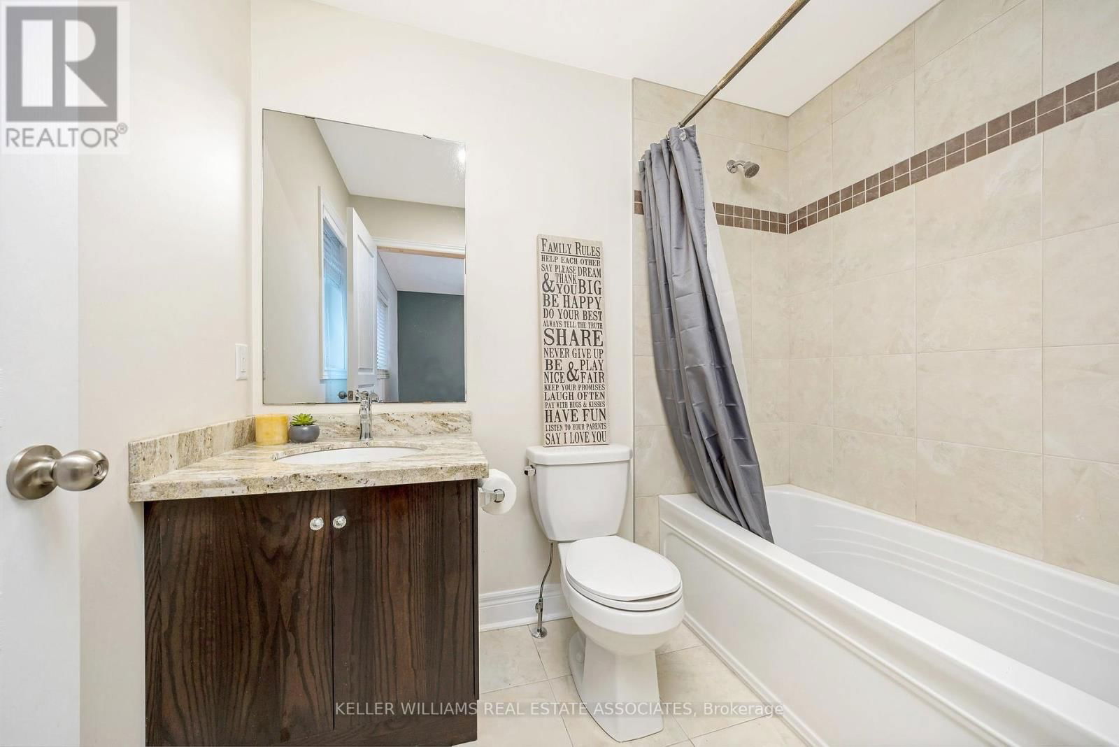 298 EATON STREET Image 32