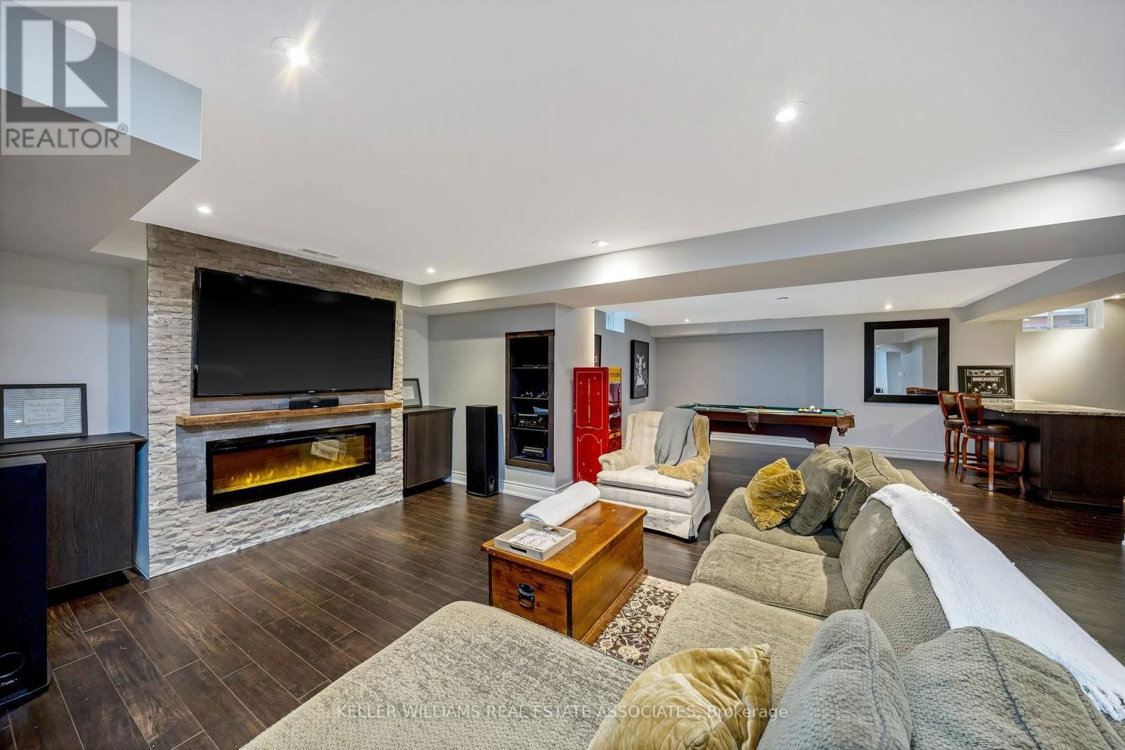 298 EATON STREET Image 34