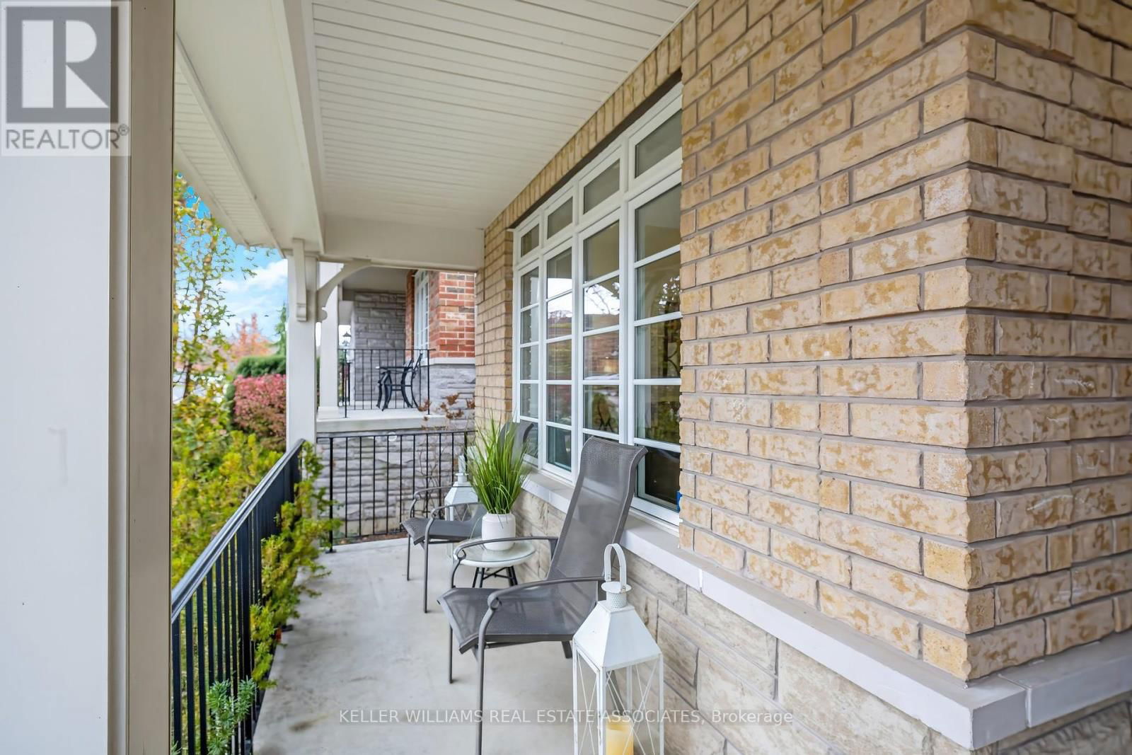298 EATON STREET Image 4