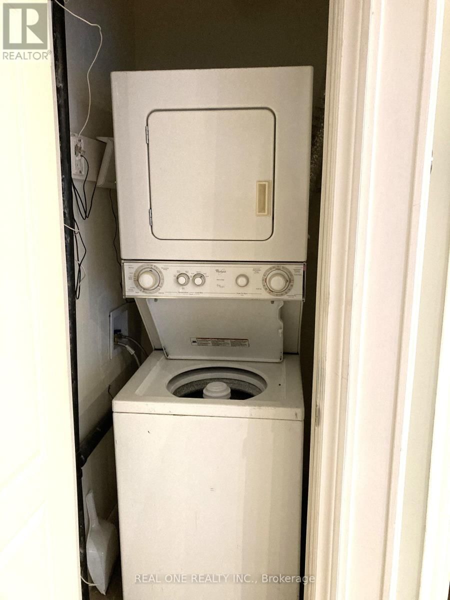 12 LYNDFIELD CRESCENT Image 10