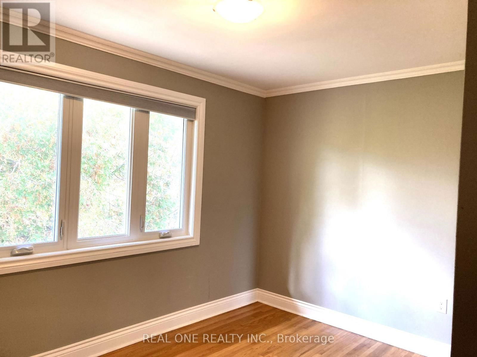 12 LYNDFIELD CRESCENT Image 14