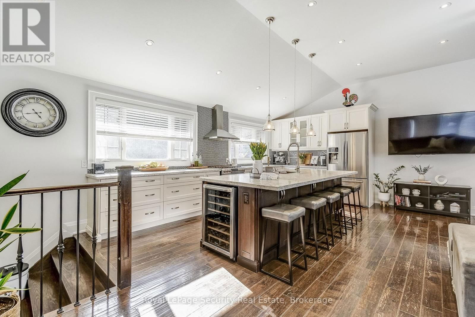 11310 TRAFALGAR ROAD Image 11