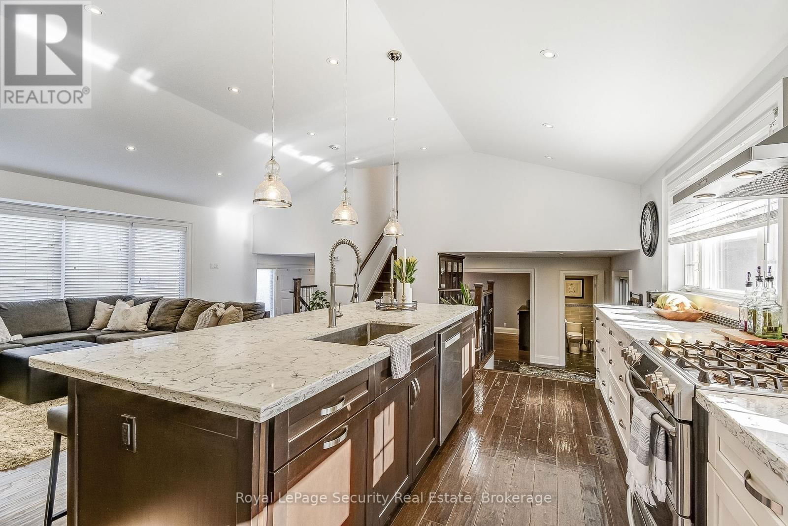 11310 TRAFALGAR ROAD Image 15