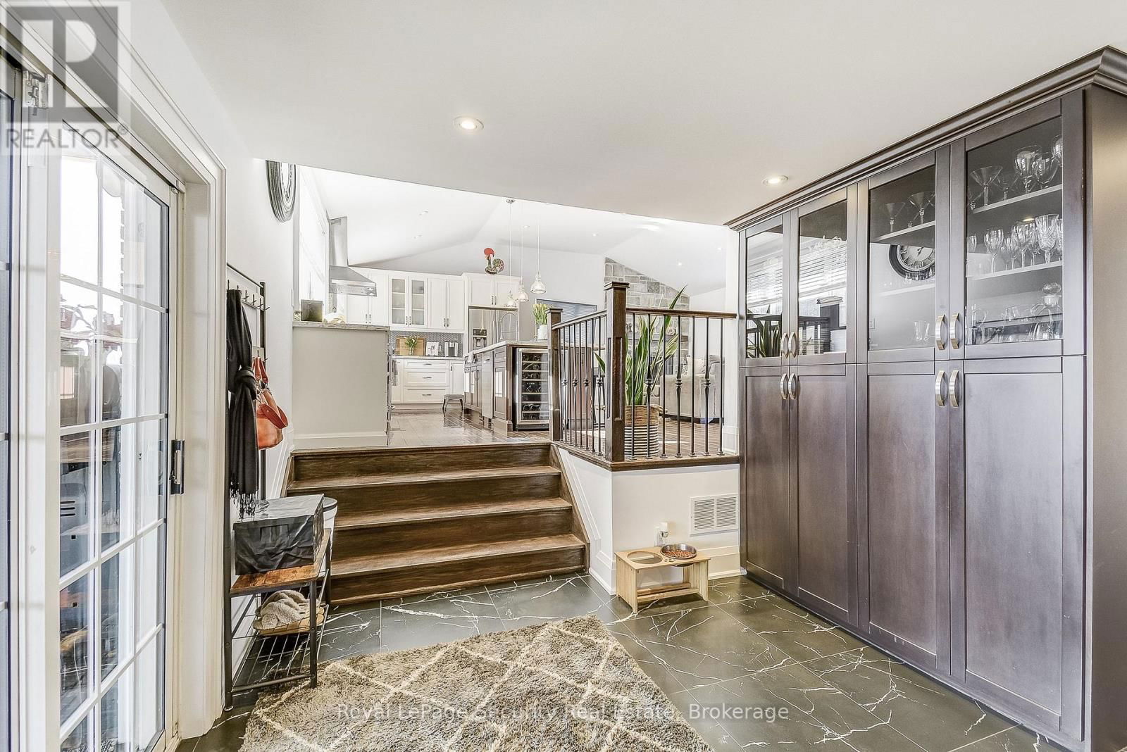 11310 TRAFALGAR ROAD Image 21