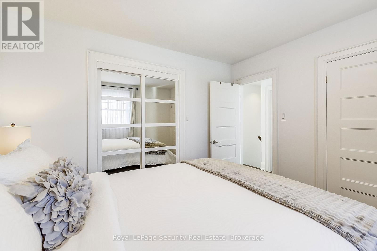 11310 TRAFALGAR ROAD Image 24
