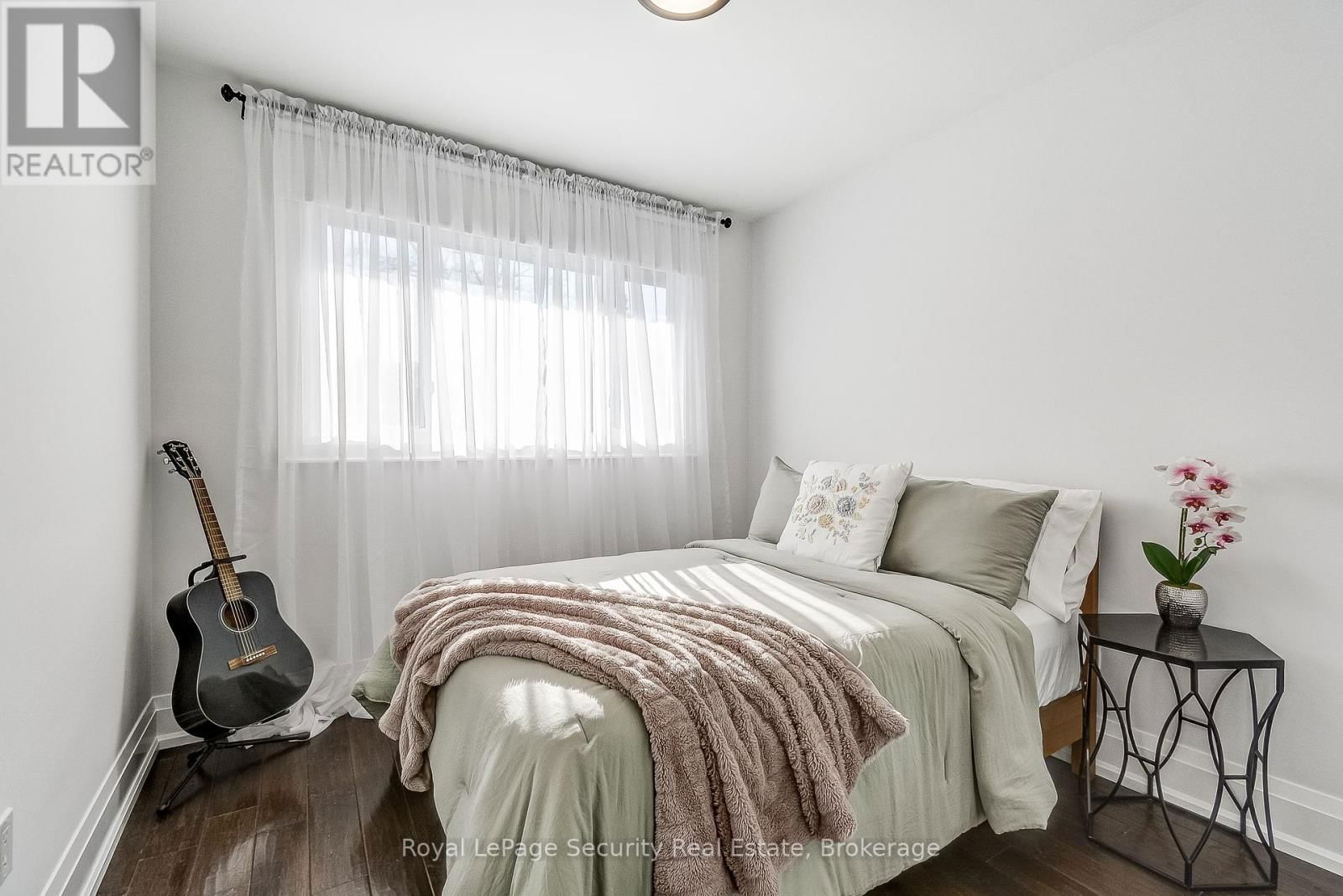11310 TRAFALGAR ROAD Image 27