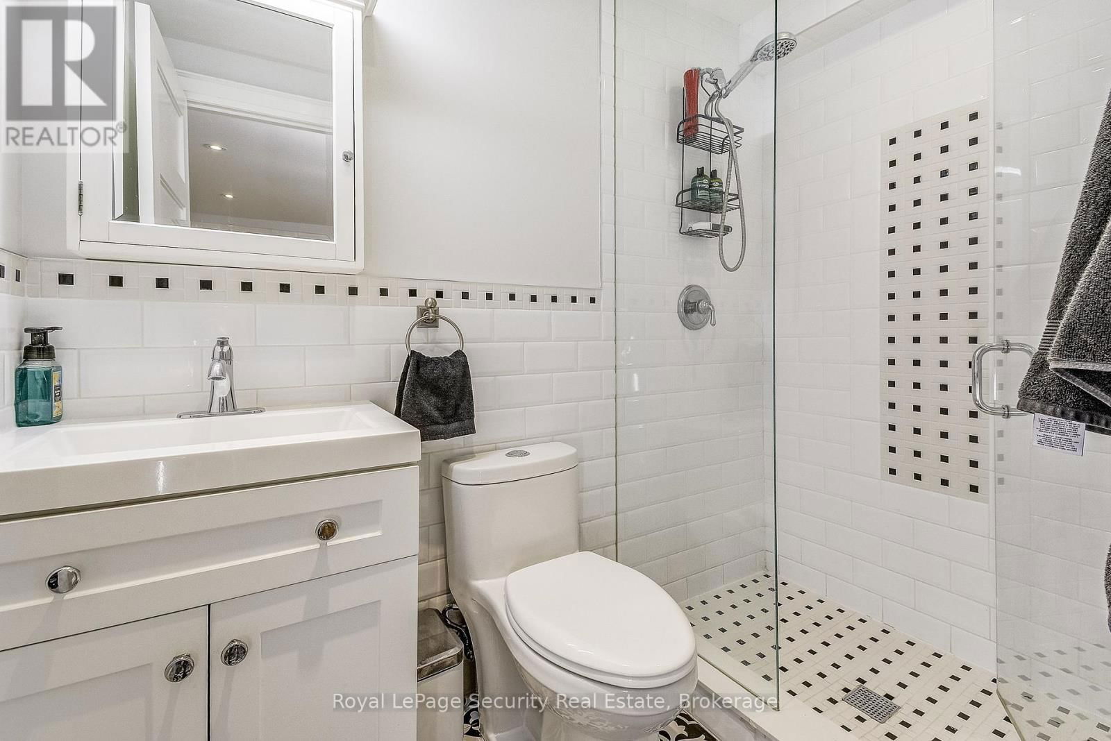 11310 TRAFALGAR ROAD Image 31