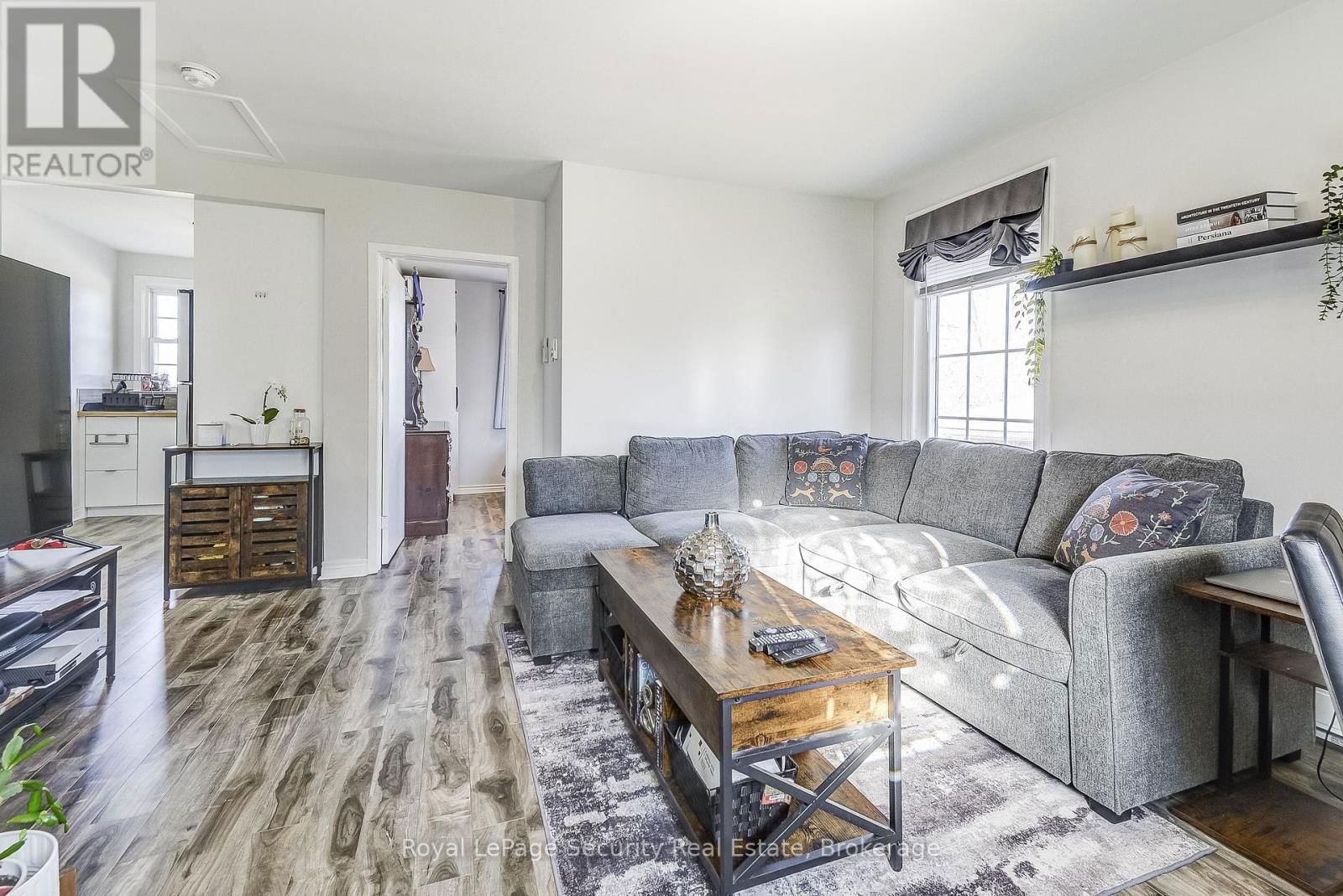 11310 TRAFALGAR ROAD Image 33