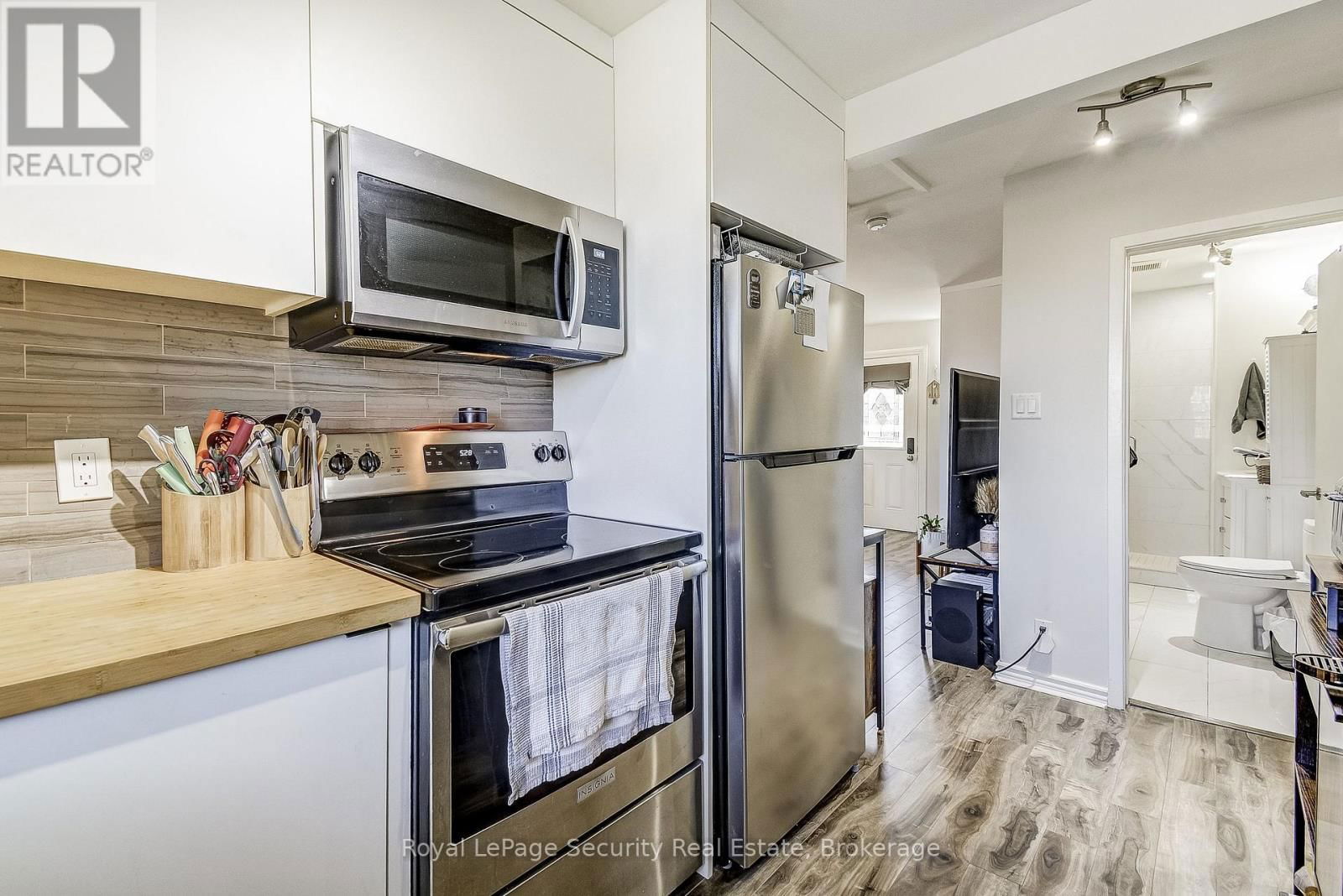 11310 TRAFALGAR ROAD Image 35