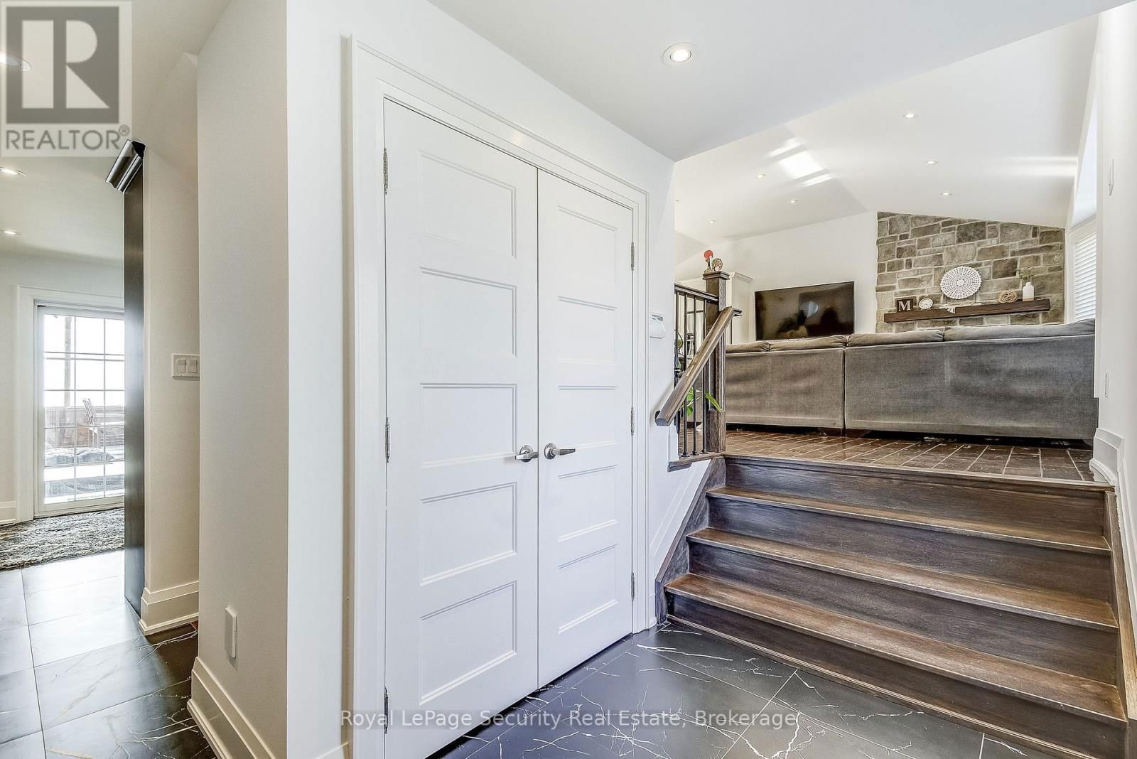 11310 TRAFALGAR ROAD Image 6