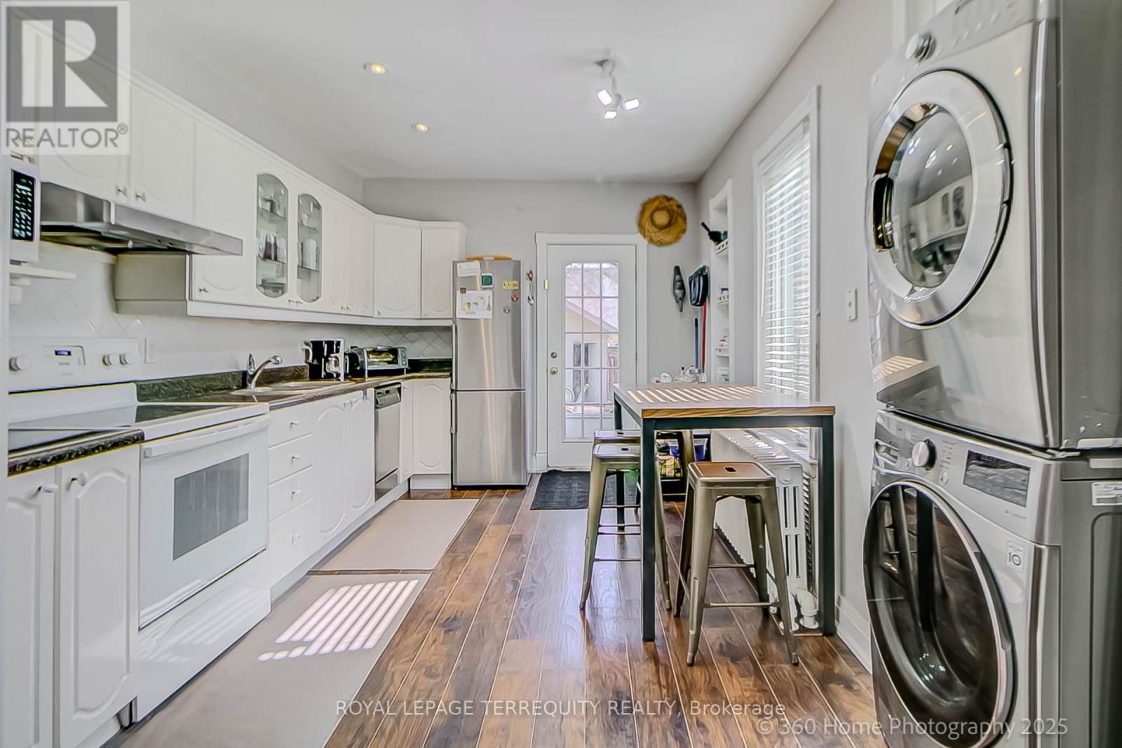 221 WINDERMERE AVENUE Image 11
