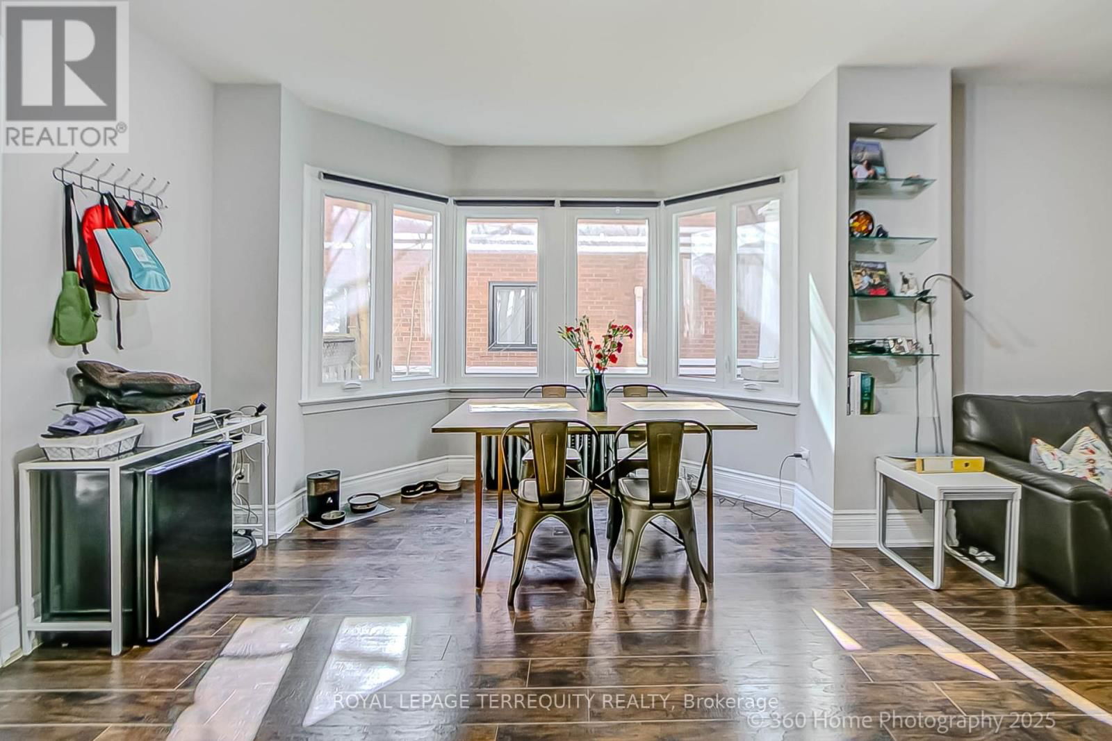 221 WINDERMERE AVENUE Image 15