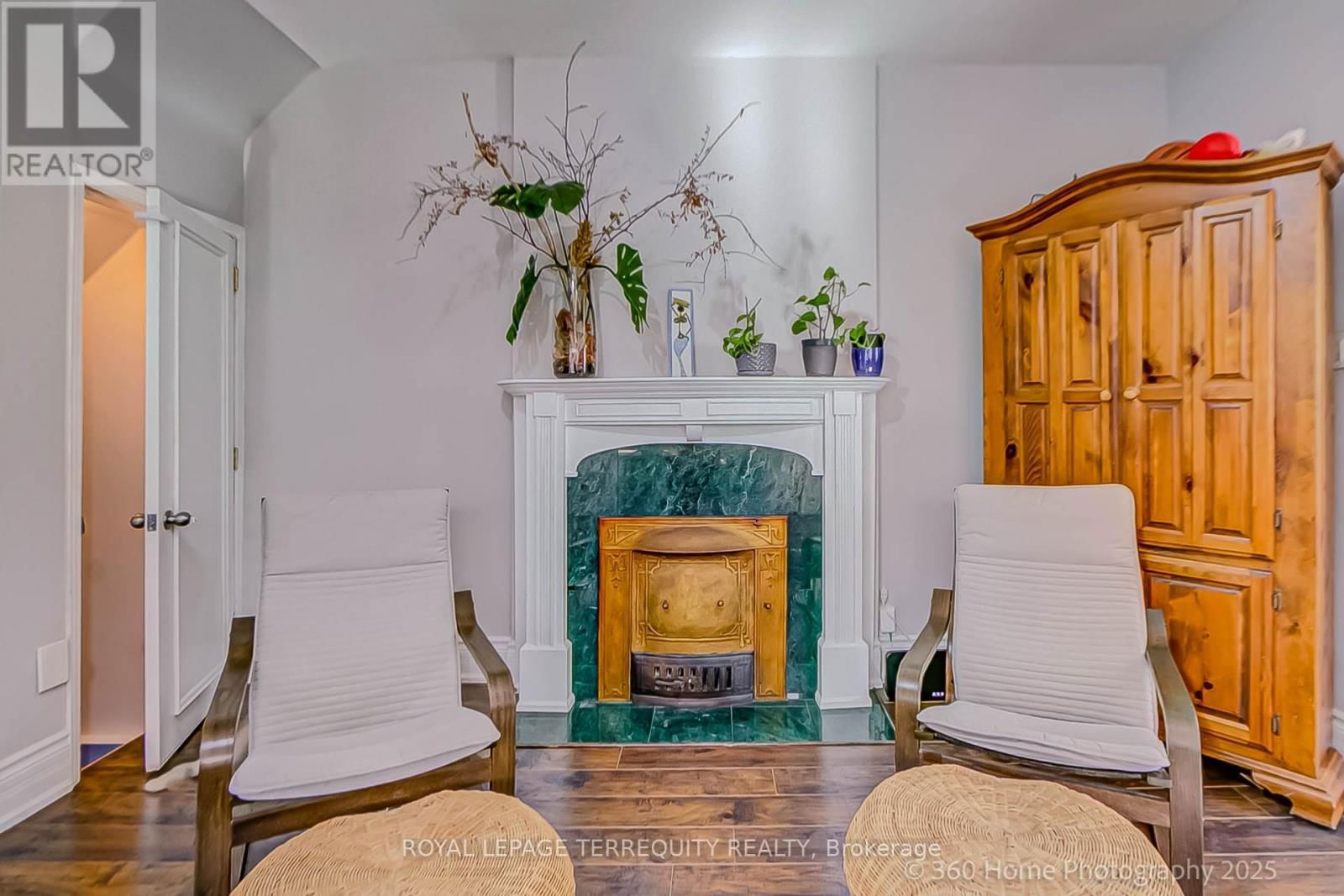 221 WINDERMERE AVENUE Image 16