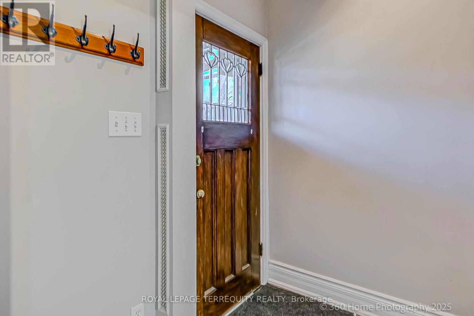 221 WINDERMERE AVENUE Image 5