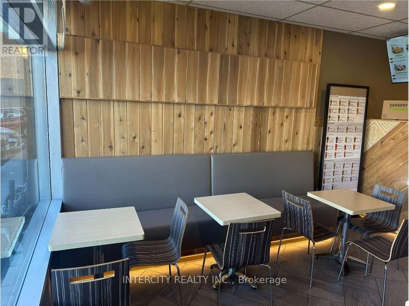 Image #1 of Restaurant for Sale at Hurontario, Mississauga , Ontario