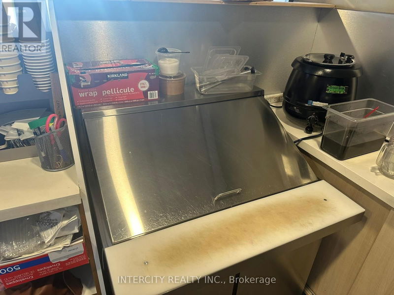 Image #1 of Restaurant for Sale at Hurontario, Mississauga , Ontario