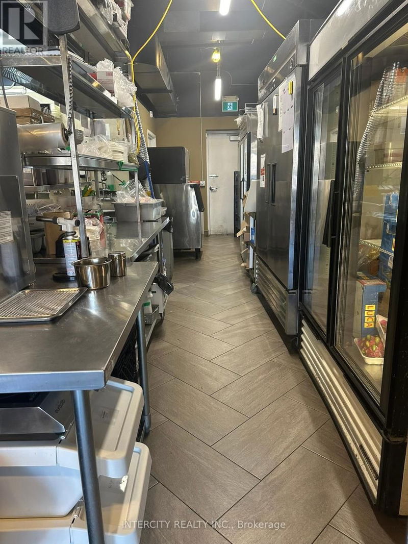 Image #1 of Restaurant for Sale at Hurontario, Mississauga , Ontario