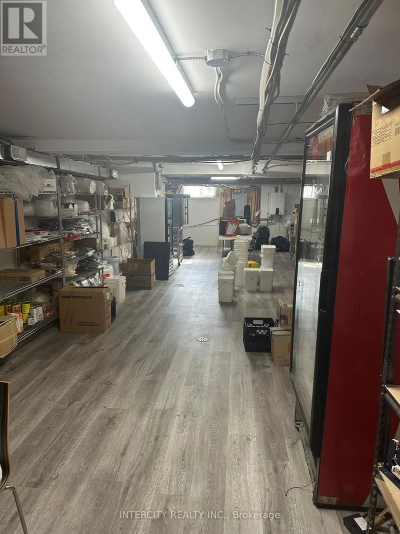Image #1 of Restaurant for Sale at Hurontario, Mississauga , Ontario