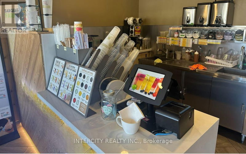Image #1 of Restaurant for Sale at Hurontario, Mississauga , Ontario