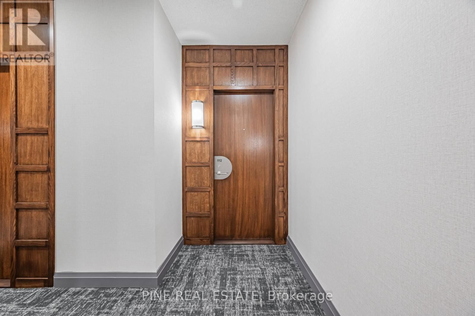 1112 - 2083 LAKESHORE BOULEVARD WEST Image 3