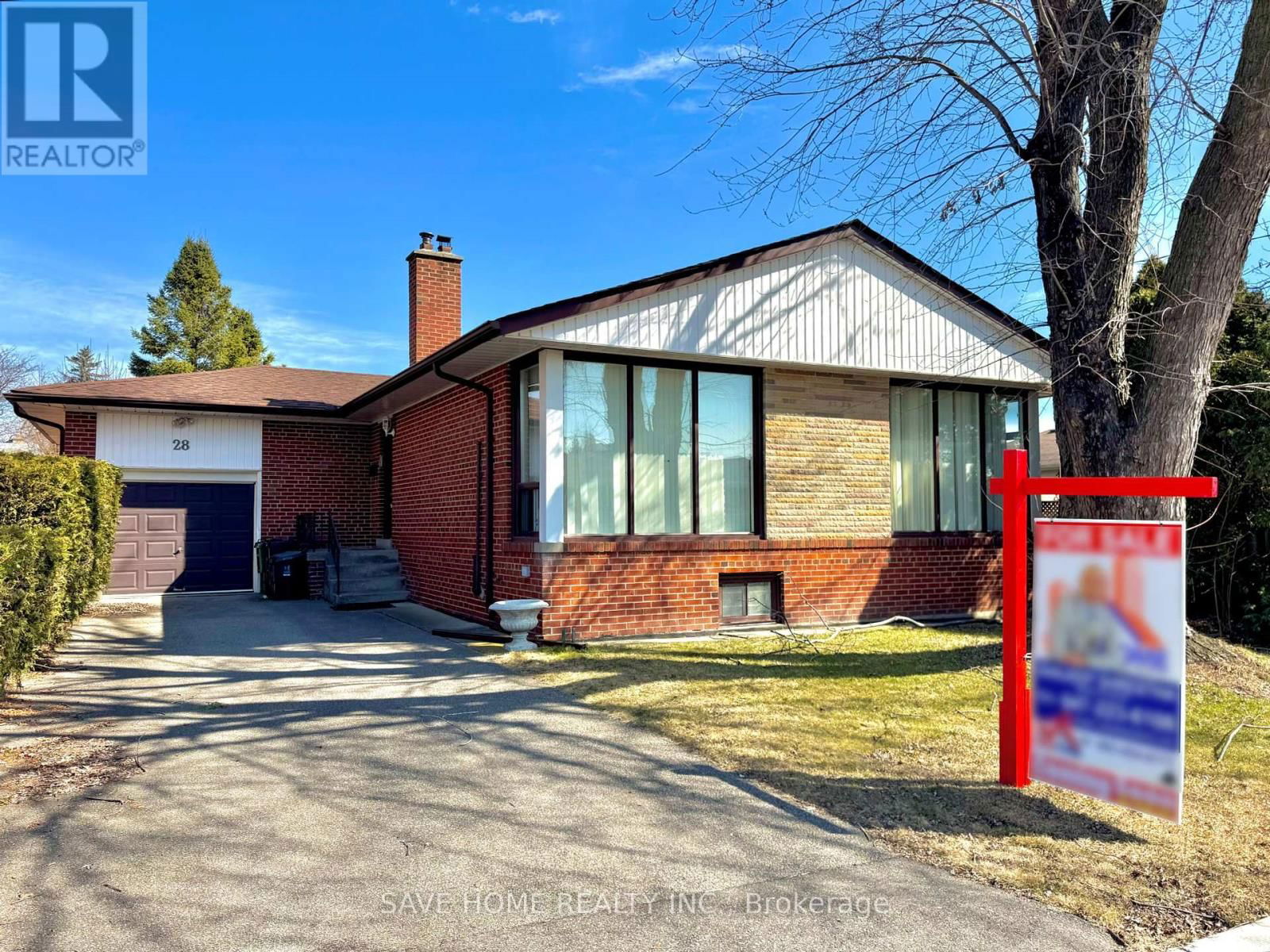 28 ALLONSIUS DRIVE EAST Image 1