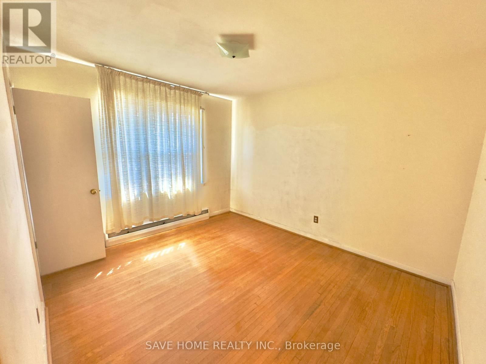 28 ALLONSIUS DRIVE EAST Image 11