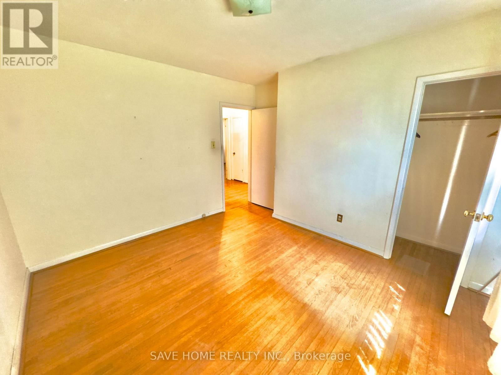 28 ALLONSIUS DRIVE EAST Image 12