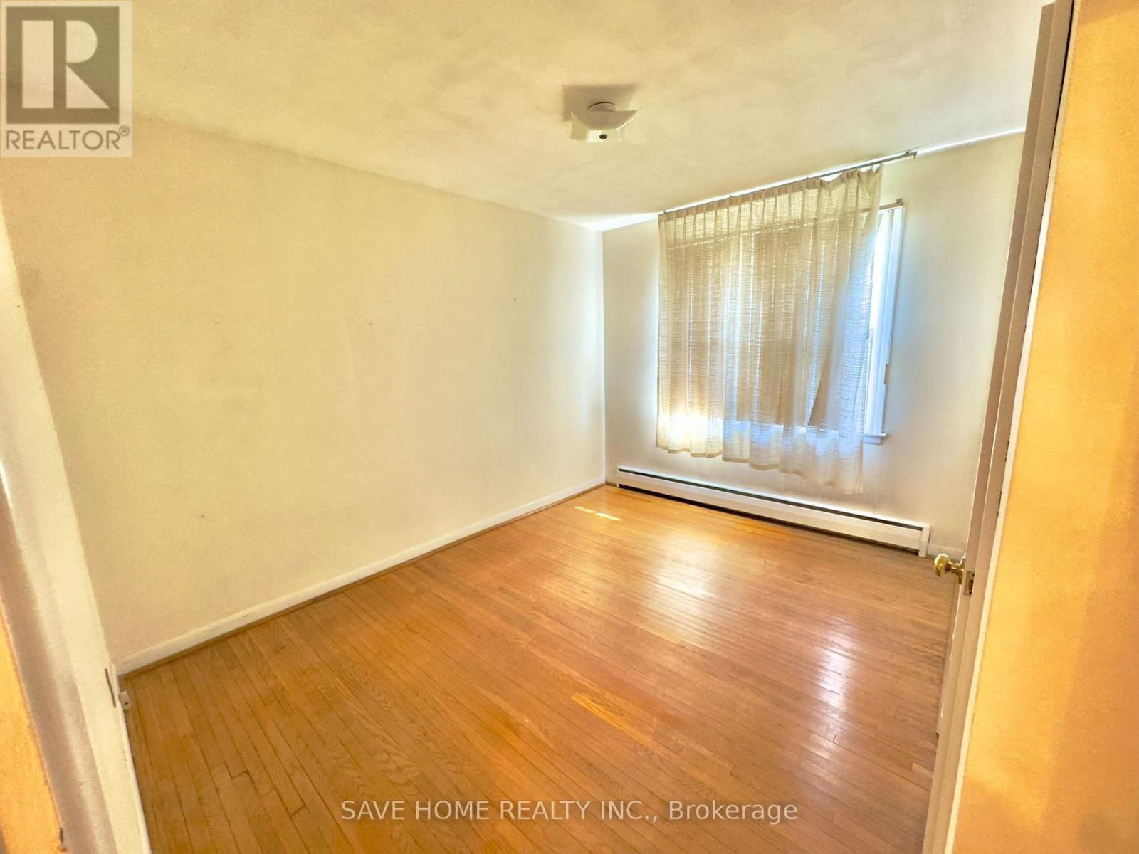 28 ALLONSIUS DRIVE EAST Image 13