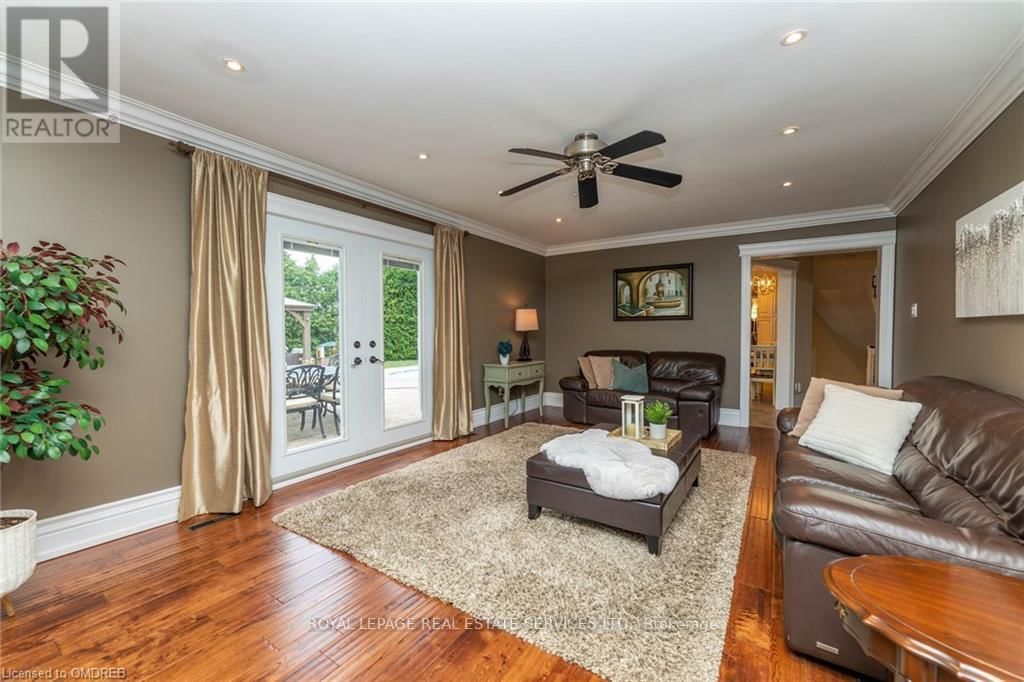 2123 KAWARTHA CRESCENT Image 19