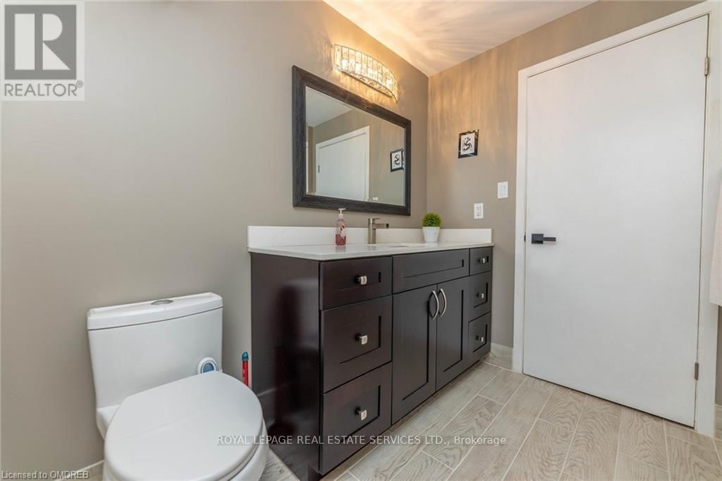 2123 KAWARTHA CRESCENT Image 32