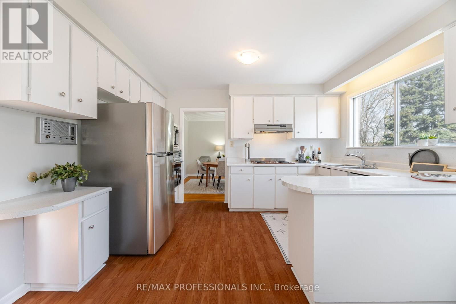 37 THICKET ROAD Image 12