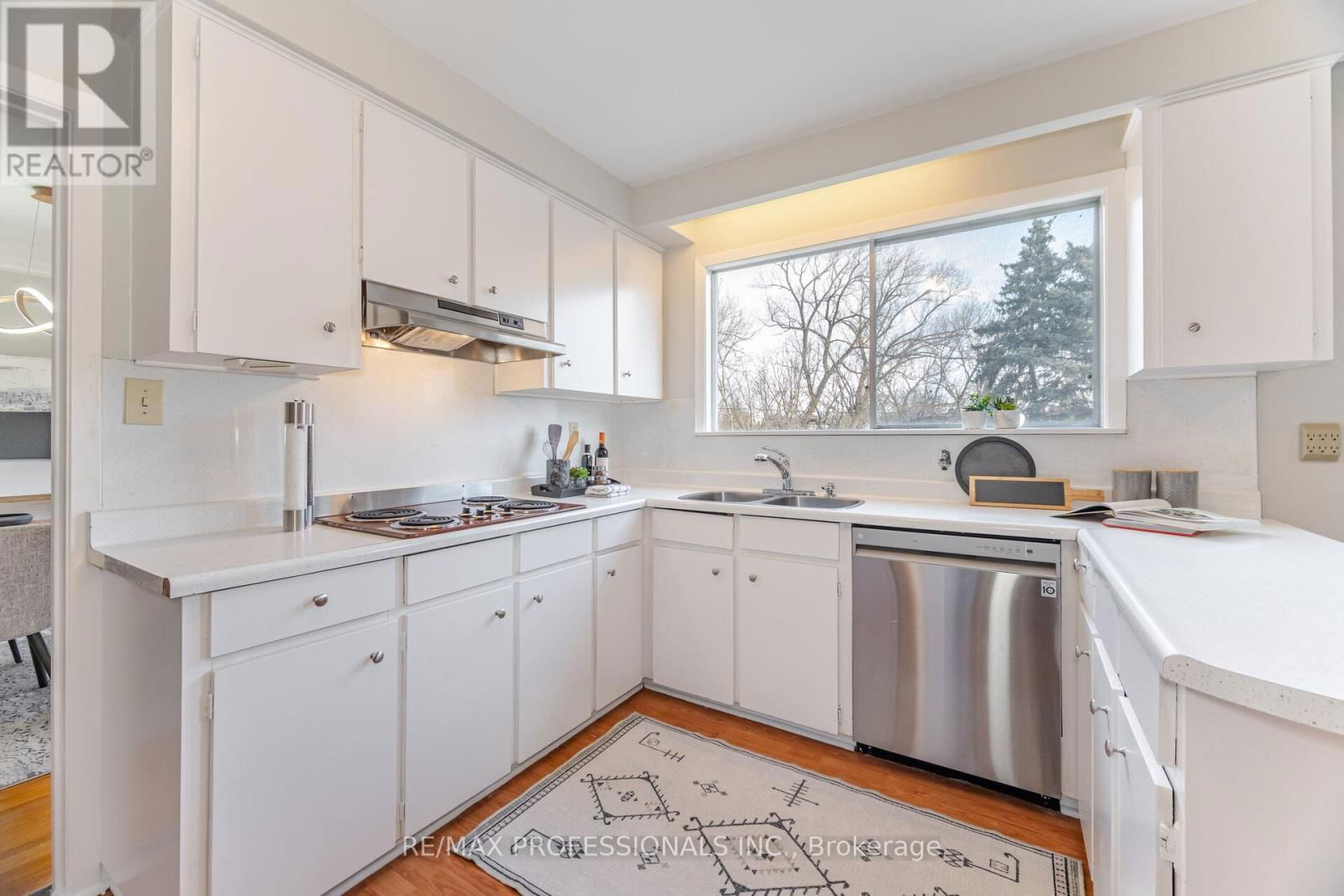 37 THICKET ROAD Image 14