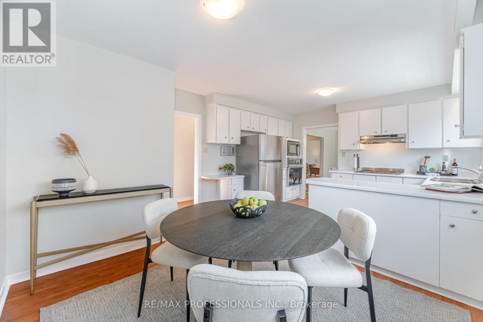 37 THICKET ROAD Image 16