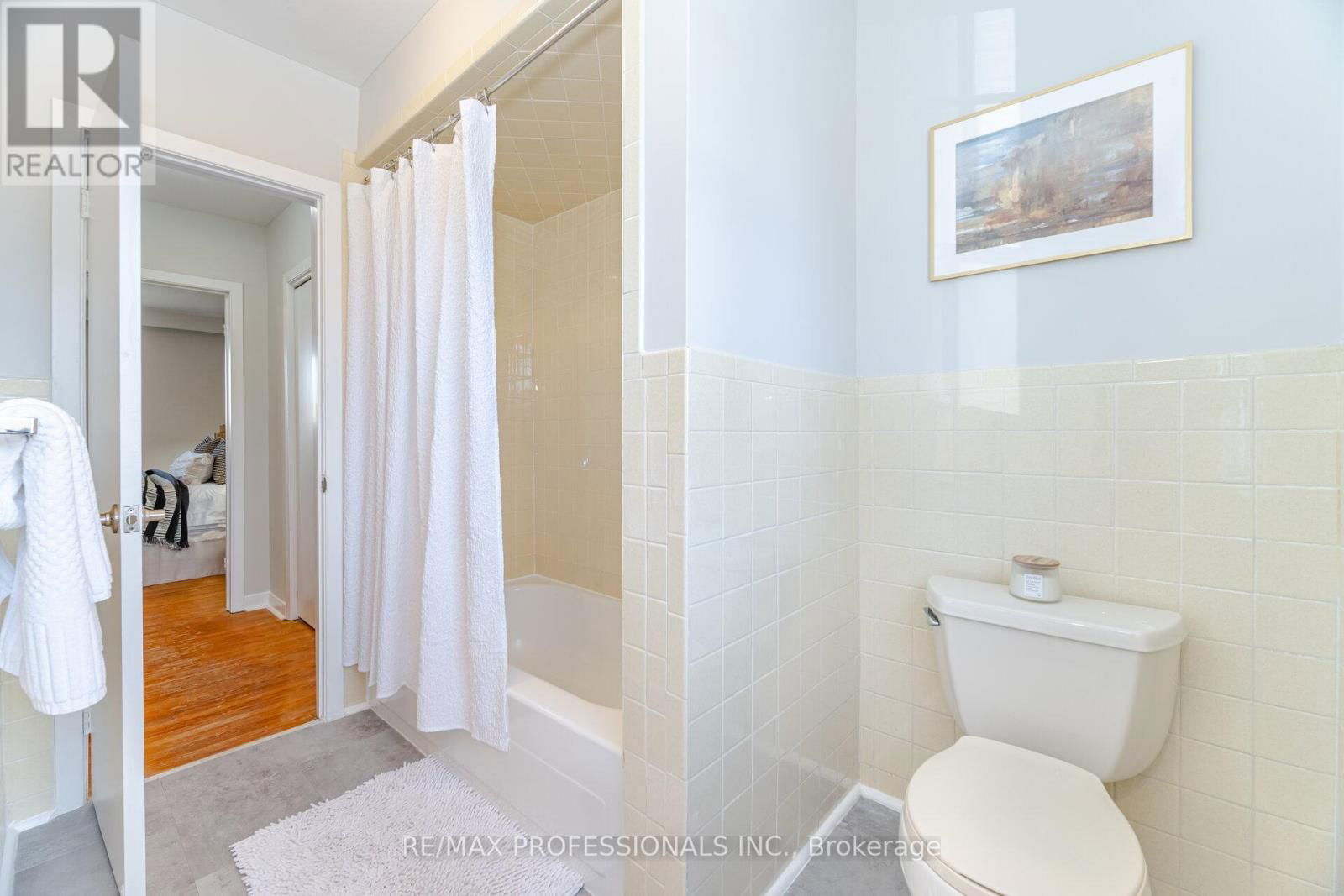 37 THICKET ROAD Image 24