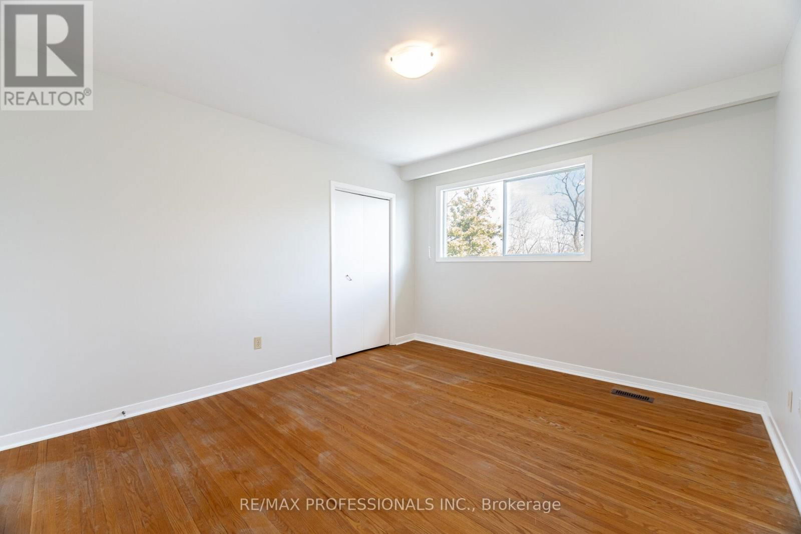 37 THICKET ROAD Image 29