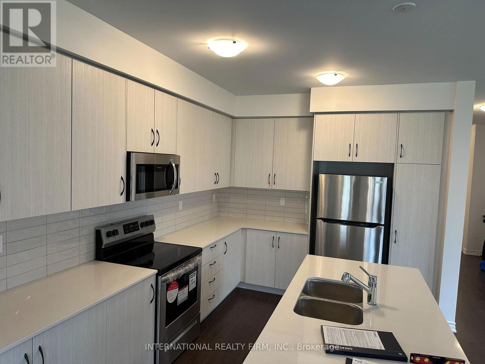 615 BOYD LANE Image 13