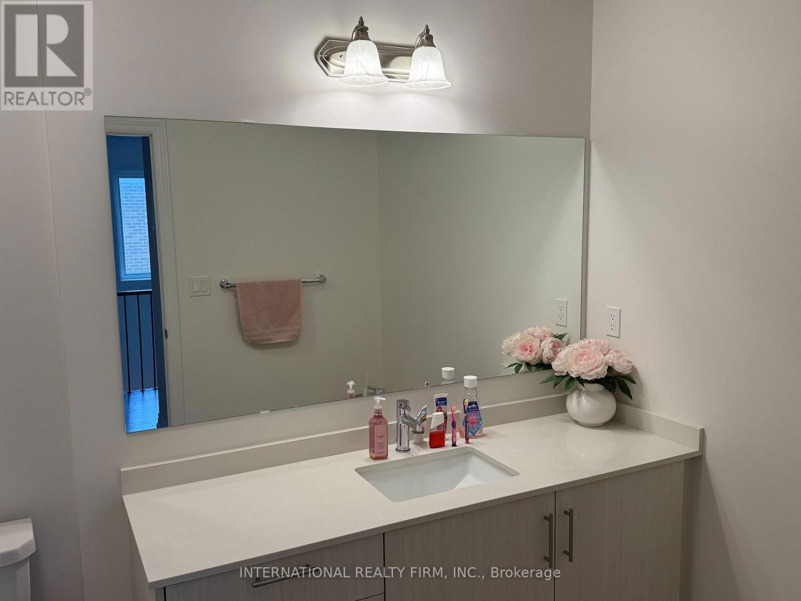 615 BOYD LANE Image 32