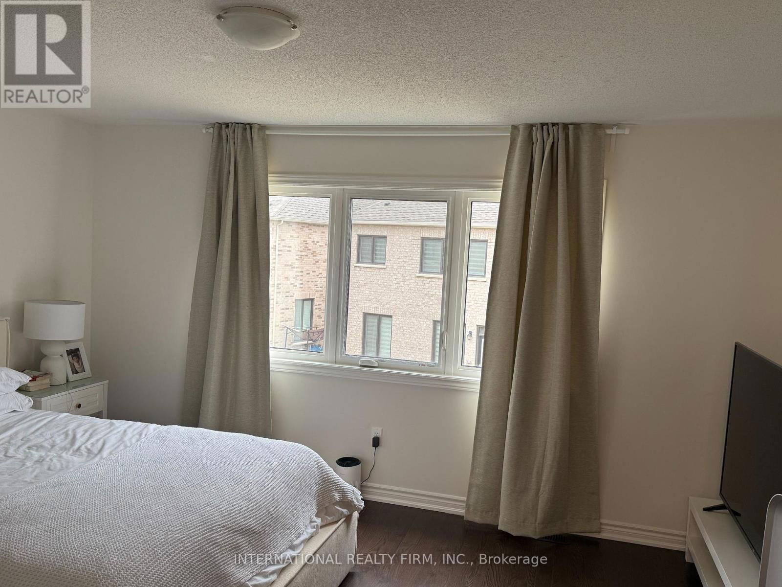 615 BOYD LANE Image 34
