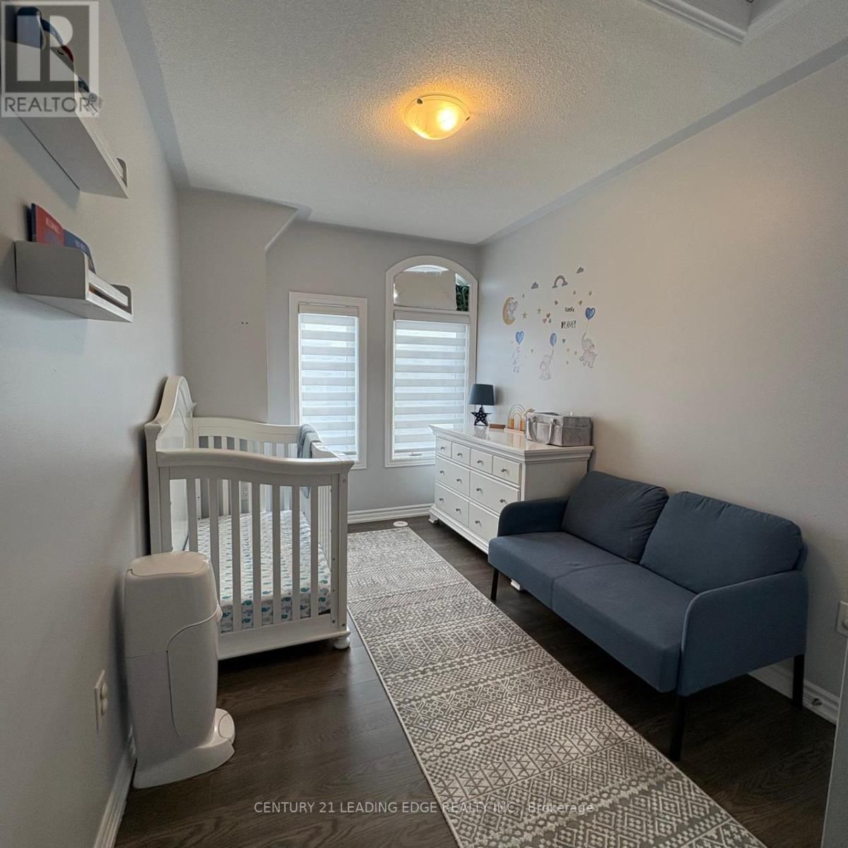74 - 200 VETERANS DRIVE Image 31