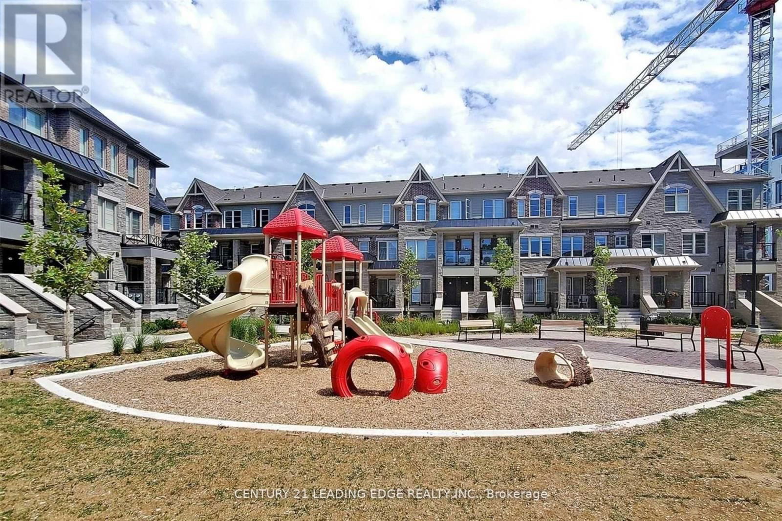 74 - 200 VETERANS DRIVE Image 36