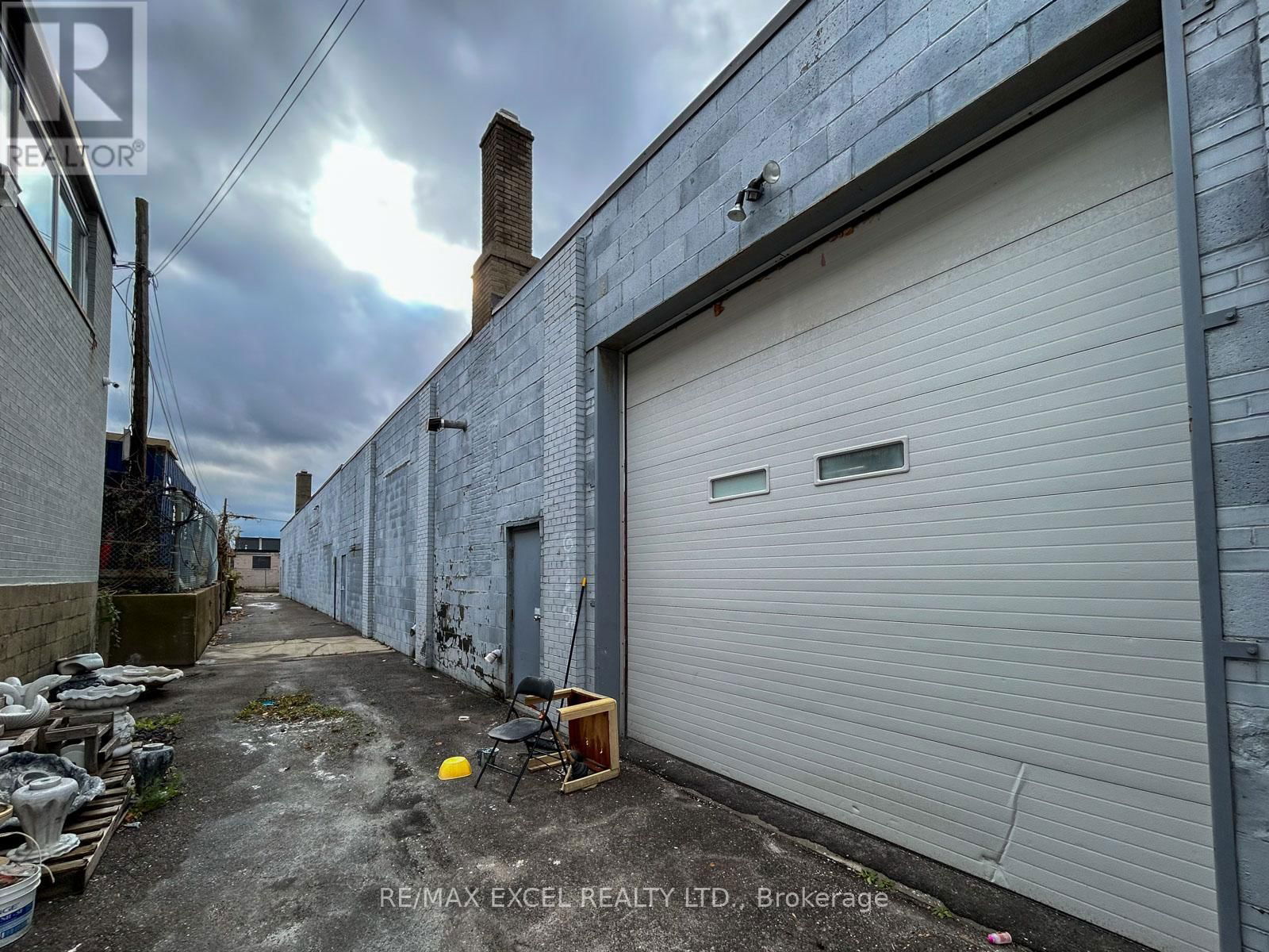 31 MILFORD AVENUE Image 20