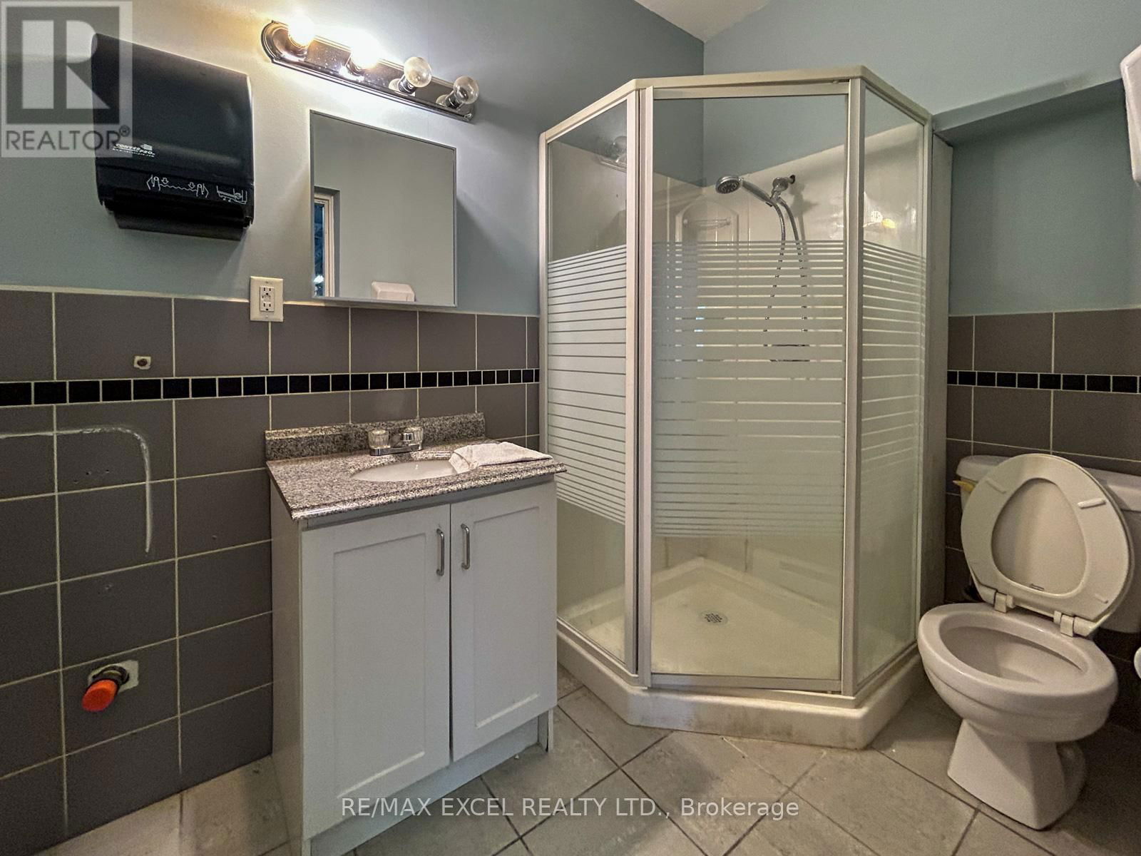 31 MILFORD AVENUE Image 6