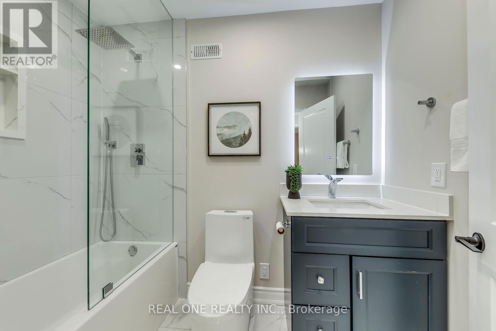 3379 OAKGLADE CRESCENT Image 17