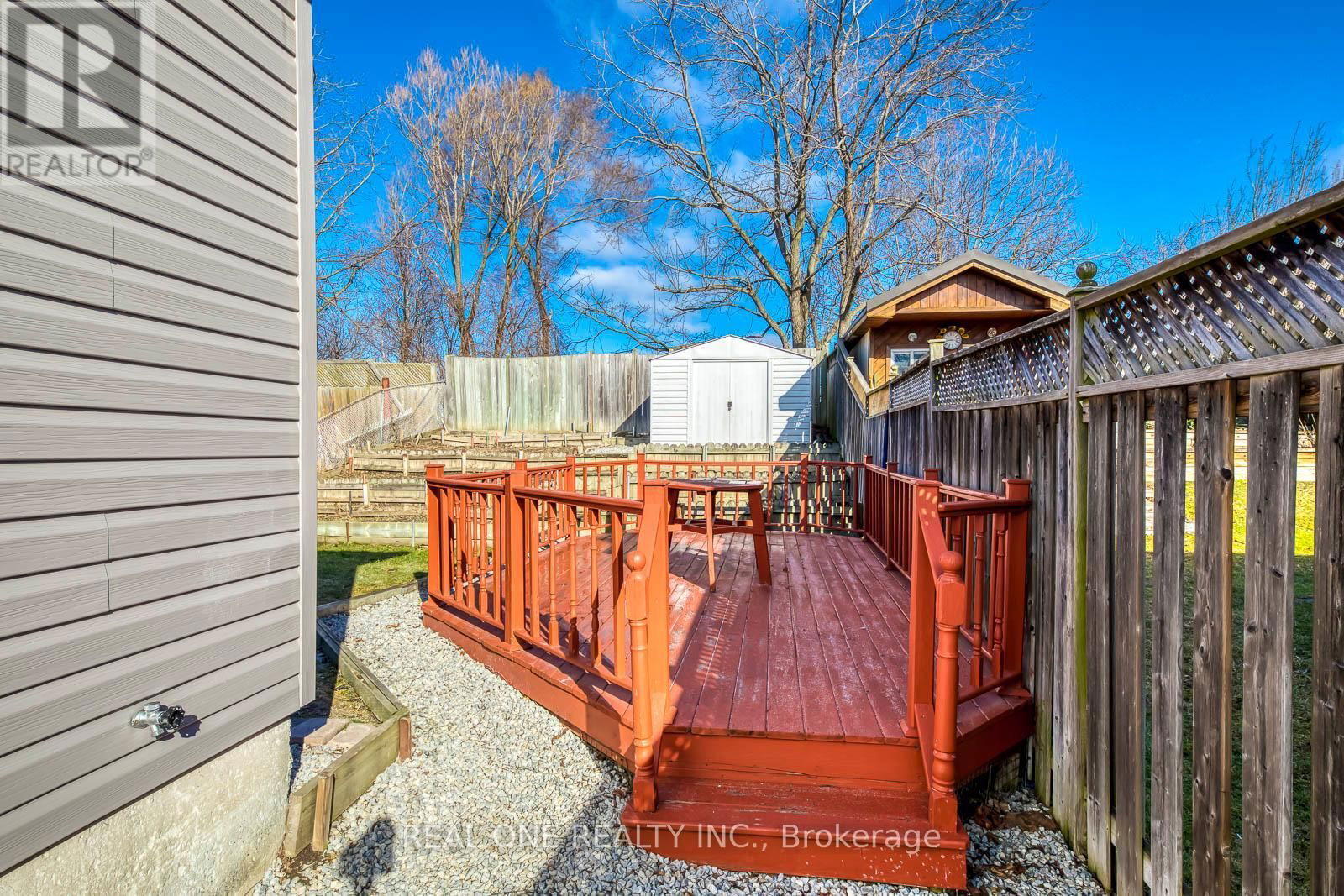 3379 OAKGLADE CRESCENT Image 27