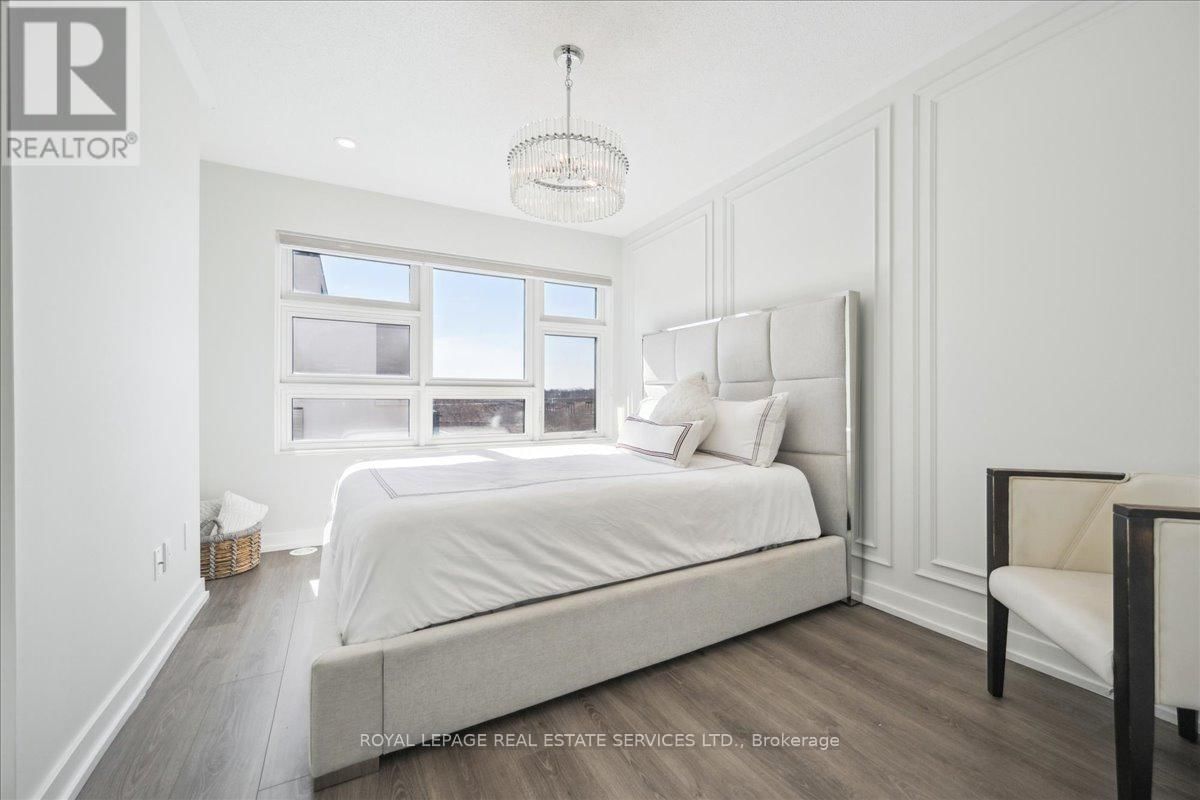 61 - 1121 COOKE BOULEVARD Image 21